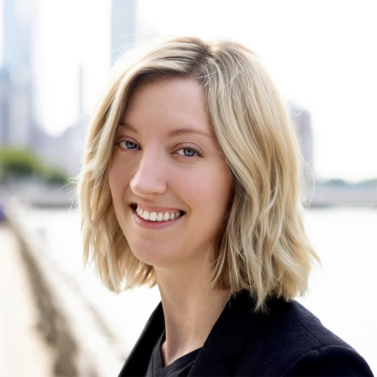 Breezy Baldwin headshot